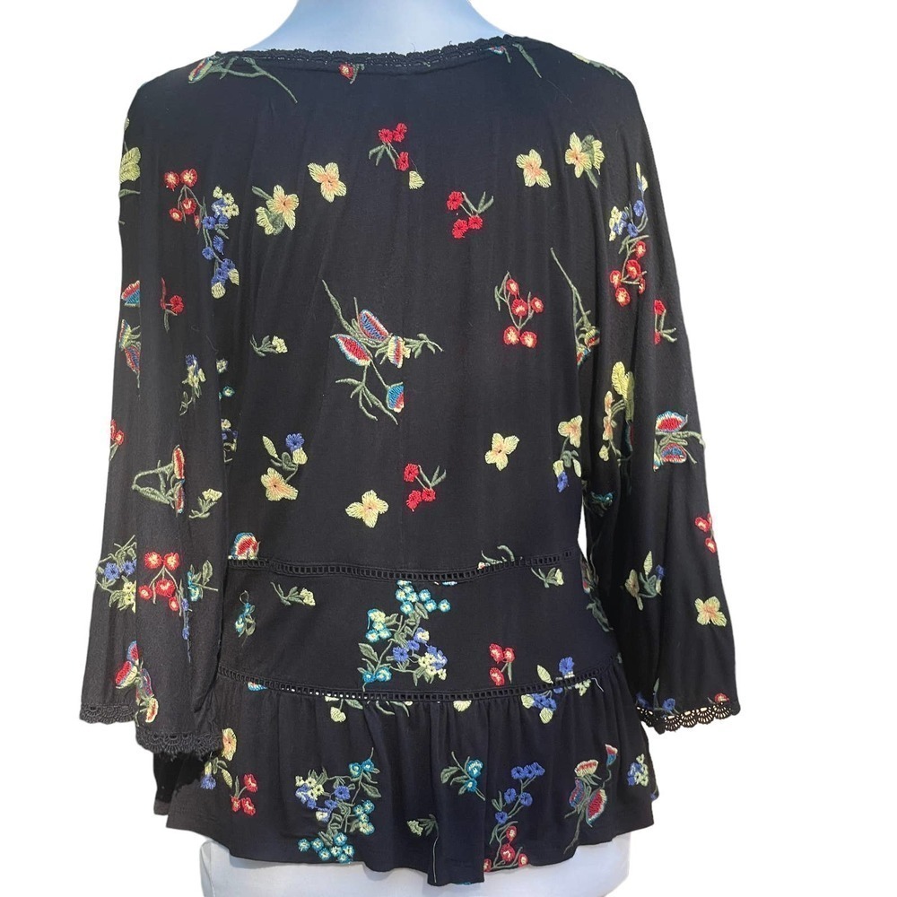 Anthropologie Parvati Floral Embroidered Blouse - Size Medium - Picture 15 of 16